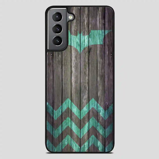 Bat And Chevron On Dark Wood Samsung Galaxy S21 FE Case