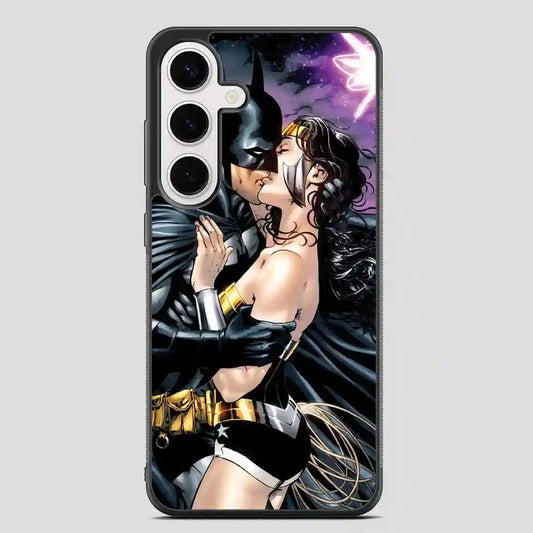 Batman And Wonder Woman Kiss Samsung Galaxy S24 Plus Case