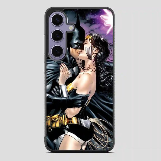 Batman And Wonder Woman Kiss Samsung Galaxy S24 Case