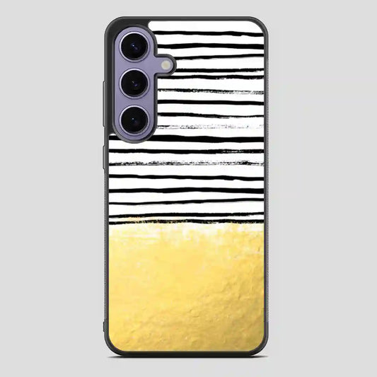 Blaire Brushed Gold Stripes Black And Gold Trend Samsung Galaxy S24 Case