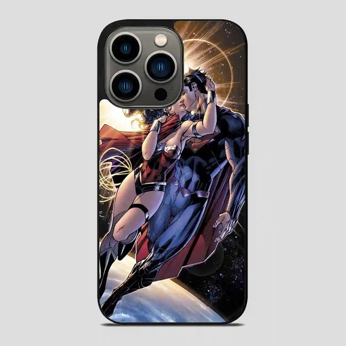 Wonder Woman Kiss Superman iPhone 13 Pro Case