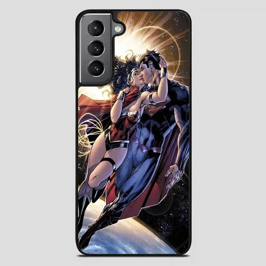 Wonder Woman Kiss Superman Samsung Galaxy S21 FE Case