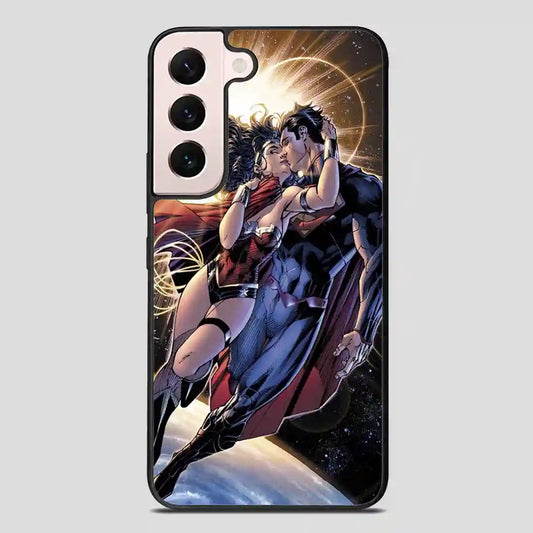 Wonder Woman Kiss Superman Samsung Galaxy S22 FE Case